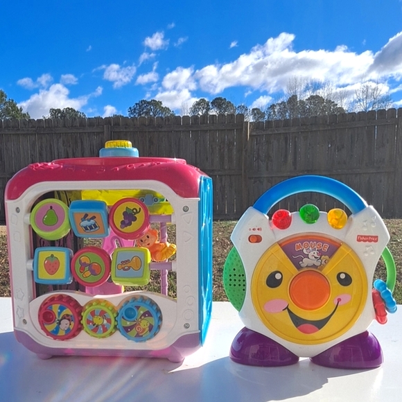 VTech Sort And Discover Activity Cube & Fisher-Price Nursery Rhymes CD Player - Picture 3 of 8